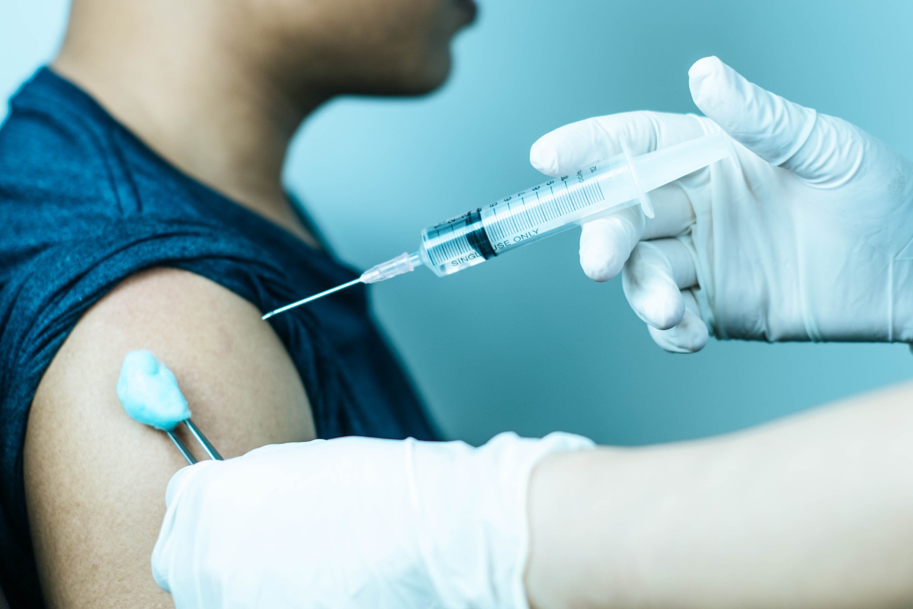 Вакцина картинки. Vaccine Covid-19. Вакцинация картинки. Фото прививки. Вакцина от сахарного диабета.