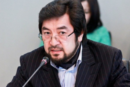 Бекболат Тілеухан: Дүние күйіп кетсе де өз жеріңнен кетпеу керек