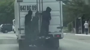 Балалардың “өліммен ойыны“ видеоға түсіп қалды