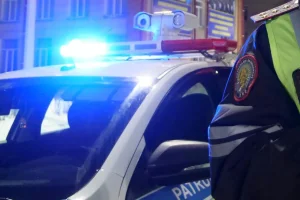 Түнгі рейд барысында көшеде жүрген балалардан қару мен пышақ тәркіленді