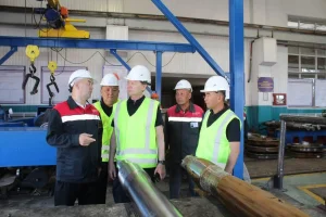 Мәжіліс депутаты қазалыдағы жаңа өндірістік цехпен танысып, жұмысшы мамандармен кездесті