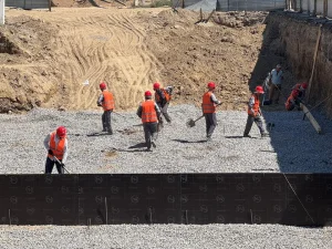 Жанқожа батыр көшесіндегі жерасты өткелінің құрылысы белсенді жүргізілуде