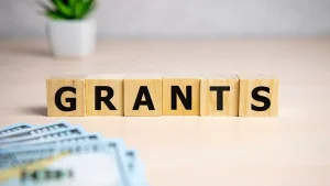 "Қазақстан халқына" қоғамдық қоры жаңа оқу жылына 500 грант бөлді