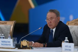 Қазақстанның Тұңғыш Президенті Назарбаев ең бай мемлекет басшыларының тізіміне енді