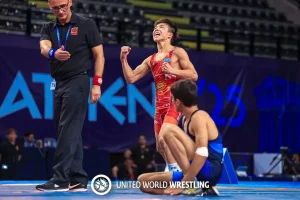 Әлем чемпионы атанған қазақ балуанына бір үйір жылқы сыйға берілді