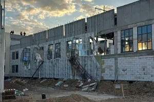 Құрылысы аяқталмай жатып мектеп шатыры опырылып түсті