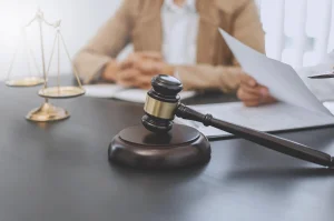 Мектеппен соттасқан мұғалімдер 10 млн теңгеге жуық өтемақы өндіріп алды