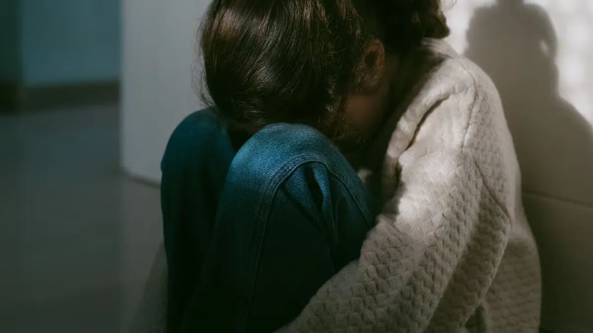 Ковровта бір отбасы жыныстық қатынас үшін жігіт немесе қыз іздейді. Еркек анальді оргазм жинағы