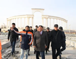 Қаладағы ірі құрылыстар мен абаттандыру жұмыстары: Мәслихат төрағасы мен депутаттар нысандарды аралады