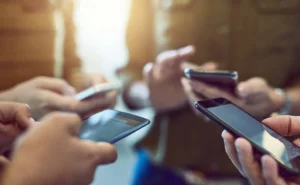 Мобильді интернет тарифтерін төмендетуді талап ететін петиция жарияланды