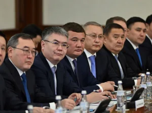 Президент шенеуніктерге ескерту жасады: «Көбірек оқыңыздар!»