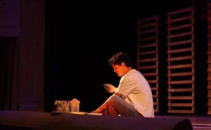 Нашақорлық мәселесін көтерген «Екі ғұмыр» спектаклі көрсетілді