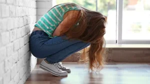 9 сынып оқушысын көшеде соққыға жыққан бір топ қыздар ұсталды