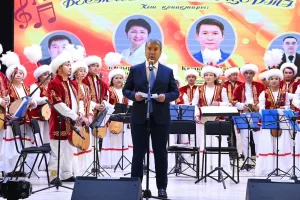ҚАЗАЛЫДА «КӨК БАЙРАҒЫМ, ЖЕЛБІРЕ!» ФЕСТИВАЛЬ-КОНЦЕРТІ ЖОҒАРЫ ДЕҢГЕЙДЕ ӨТТІ