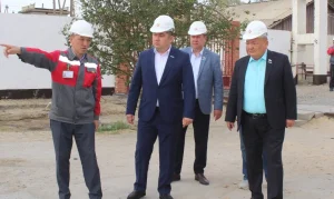 ҚАЗАЛЫДА ТЕМІРБЕТОН ӨНДІРЕТІН КӘСІПОРЫН ЖҰМЫСЫМЕН ТАНЫСЫП, ҰЖЫММЕН КЕЗДЕСТІ