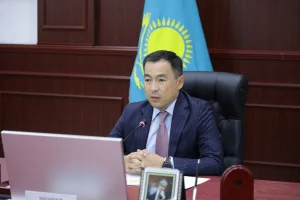 ЖАЛАҒАШТА МЕМЛЕКЕТТІК БАҒДАРЛАМАЛАРДЫҢ ОРЫНДАЛУЫ МЕН САНИТАРЛЫҚ ТАЗАЛЫҚ МӘСЕЛЕЛЕРІ ТАЛҚЫЛАНДЫ