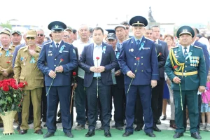 ЖАЛАҒАШТА ЖЕҢІСКЕ – 81 ЖЫЛ: ЕРЛІККЕ ТАҒЗЫМ ШАРАСЫ ӨТТІ