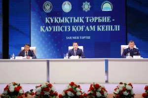 Жалағаш ауданында «Заң мен тәртіп»: «Құқықтық тәрбие – қауіпсіз қоғам кепілі» тақырыбында мәжіліс өтті
