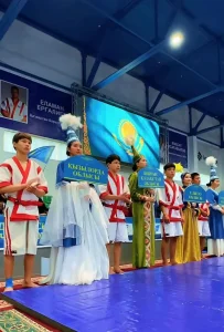 СЫР БОЗКІЛЕМІНДЕГІ ДҮБІРЛІ ДОДА