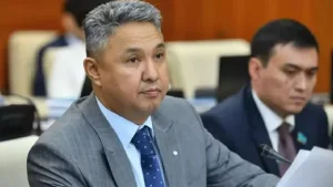 Азат Перуашев "Ақ жол" партиясының төрағасы қызметінен кетті