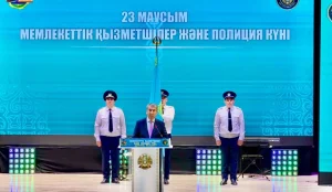 ҚАЗАЛЫДА МЕМЛЕКЕТТІК ҚЫЗМЕТШІЛЕР МЕН ПОЛИЦИЯ КҮНІНЕ ОРАЙ САЛТАНАТТЫ ШАРА ӨТТІ