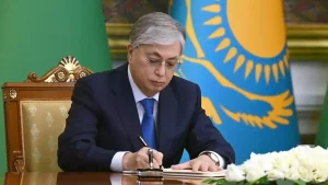 Президент қол қойды: Құрылтай сайлауы 23 тамызда өтеді