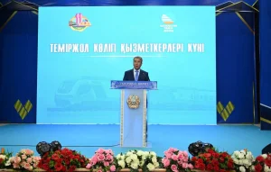 ҚАЗАЛЫДА ТЕМІРЖОЛШЫЛАРДЫҢ КӘСІБИ МЕРЕКЕСІ АТАЛЫП ӨТІЛДІ