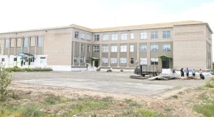 ҚАЗАЛЫ АУДАНЫНЫҢ  ӘКІМІ МЕКТЕПТЕРДЕГІ АҒЫМДАҒЫ ЖӨНДЕУ ЖҰМЫСТАРЫН КӨРДІ