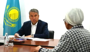 ЖЕКЕ ҚАБЫЛДАУ: ТҰРҒЫНДАРДЫҢ ӨТІНІШ-ТІЛЕКТЕРІ ТЫҢДАЛЫП, ТИІСТІ ТАПСЫРМАЛАР БЕРІЛДІ