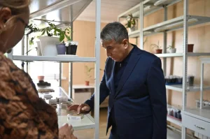 АУДАН ӘКІМІ ҚАЗАЛЫ ҚАЛАСЫНДАҒЫ РЕСПУБЛИКАЛЫҚ ТҰҚЫМБАҚТЫҢ ЖҰМЫСЫМЕН ТАНЫСТЫ