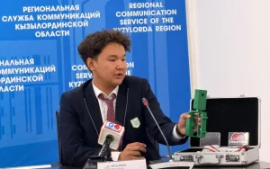 Қызылордалық оқушы инсульт алған адамдарға көмектесетін құрылғы ойлап тапты