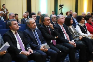 СЫРДАН САЗДЫ СӘЛЕМ: ҚАЗАҚ ӨНЕРІ БЕРЛИН ТӨРІНДЕ